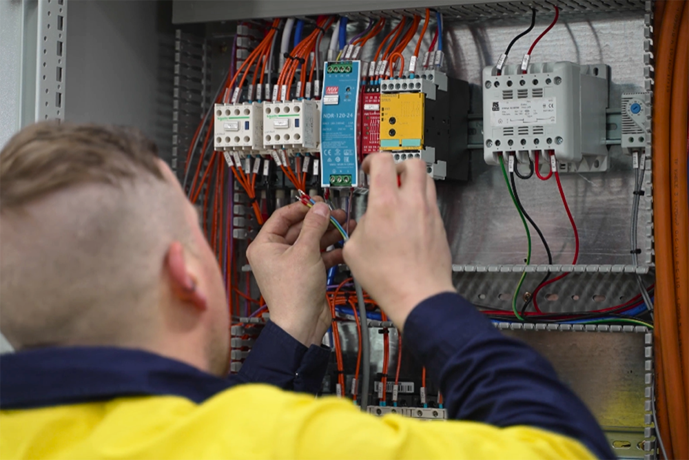 Industrial Electrical Services in Melbourne - Teoma
