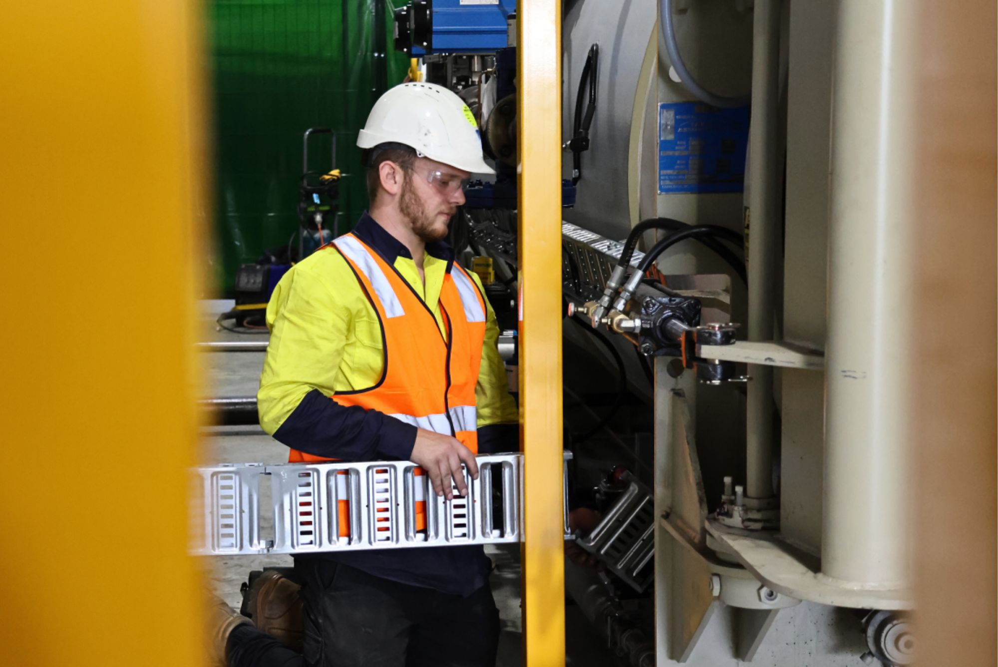 a guide to Finding a reliable industrial electrician in Melbourne - Teoma Group Industrial Electrical Contractors